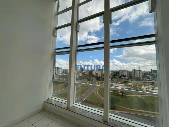 Sala com 85M2, Ed. Le Quartier Asa Norte