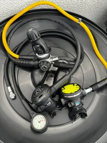  Kit Regulador de Mergulho Scubapro MK11 / R395 + Octopus + Manômetro