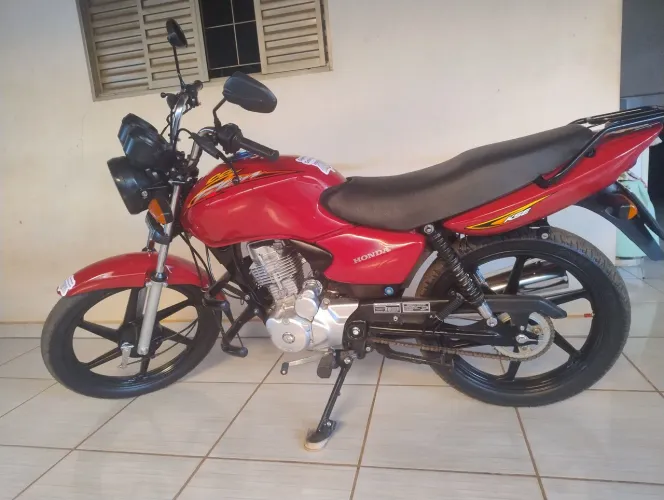Motos