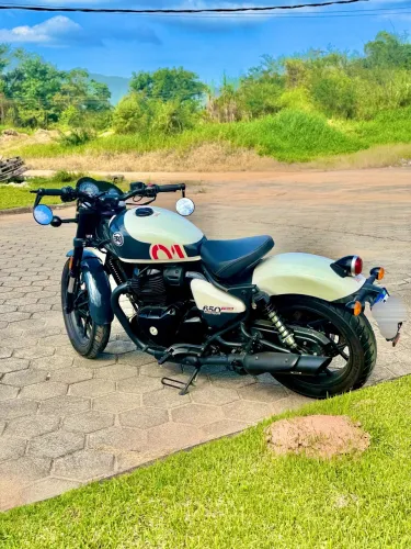 Royal Enfield Shotgun 650 2026 - 6.000 km | Impecável + Acessórios