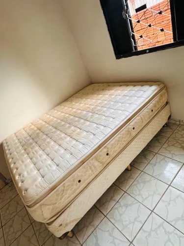 Cama queen