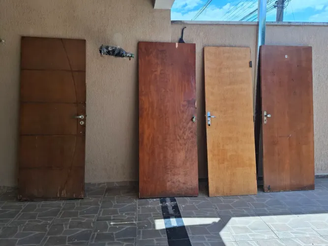 Portas madeira