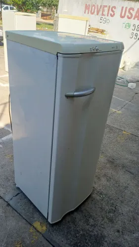 Geladeira Electrolux 280L 