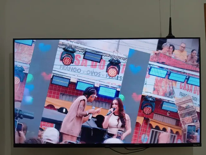 Tv 43 polegadas não faço rolo
