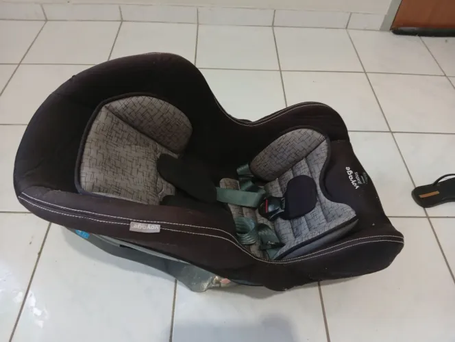 Cadeira de bebê para carro 