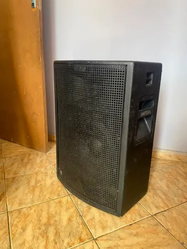 Caixa Ativa Antera Ts 700