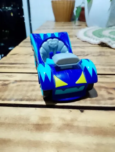 Carrinho Menino Gato (PJ Masks)