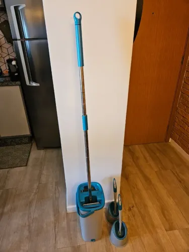 Kit Limpeza FlashLimp - Mop Lava e Seca com Balde e 2 Escovas Sanitárias