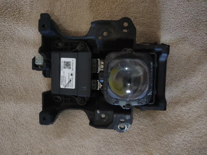 Farol FZ25 ano 2024