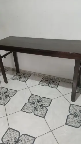 Mesa de madeira de lei alta qualidade envernizado 