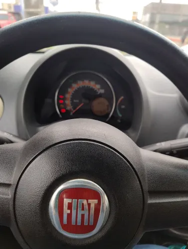 Fiat Uno Vivace/rua 1.0 EVO Fire Flex 8V 5P 2011
