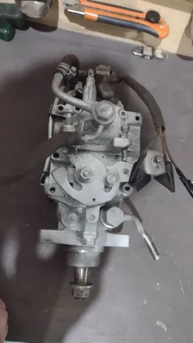 BOMBA INJETORA TOYOTA HILUX ANTIGA 