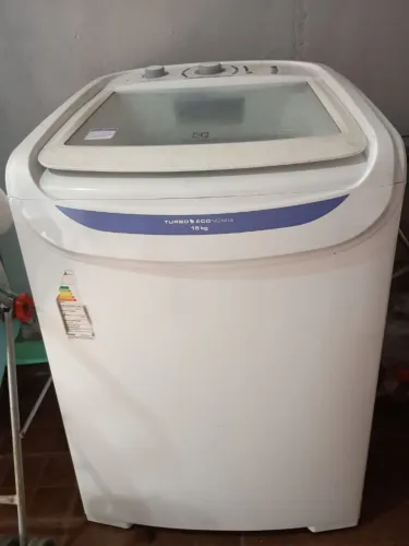 Vende máquina/conj. Sofá/mesa com 4 cadeiras/sofá branco em corino