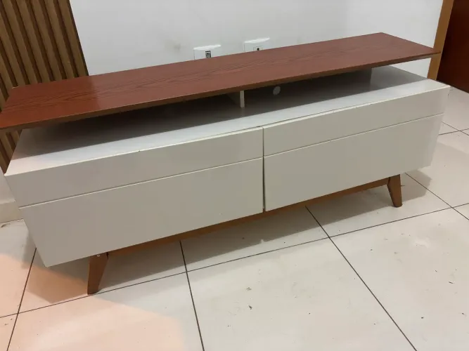 Rack imcal mdf off white freijó 140cm