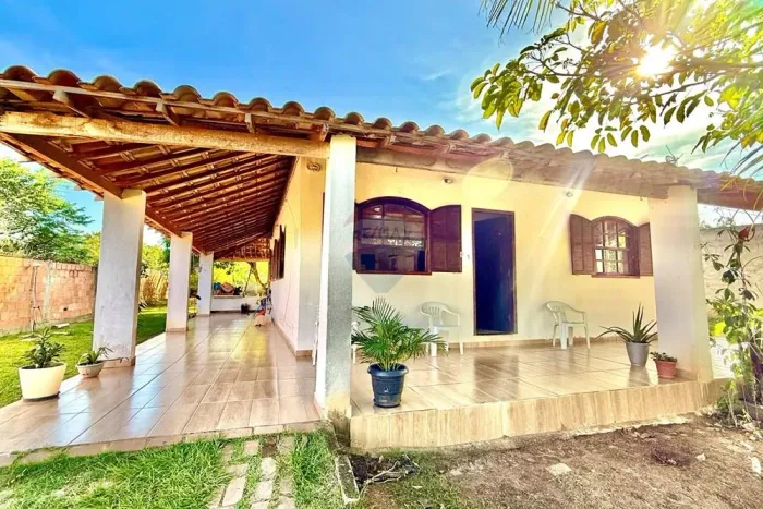 À venda chácara com 2000 m² na Vila Verde entre Armação dos Búzios e Cabo Frio