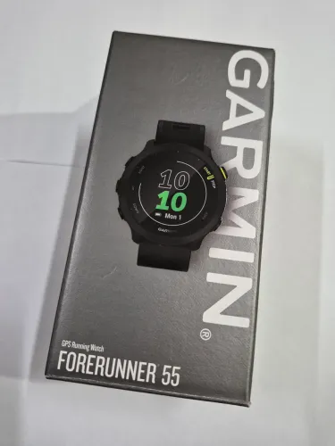 Garmin Forerunner 55 preto + pulseira branca (link de pagamento)