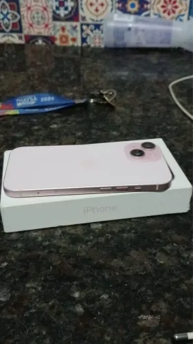 Vendo iPhone 15 250gb, rosa sem marcas de uso