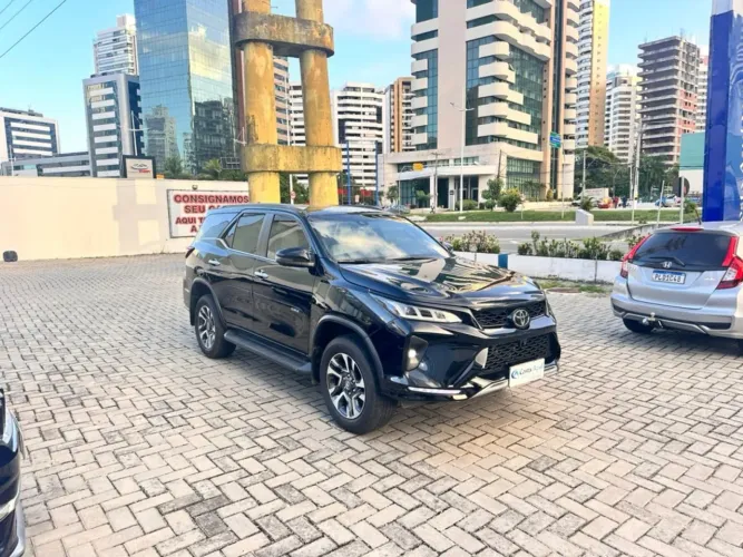 Toyota Hilux SW4 Diamond 2.8 TB 4X4 Die. Aut. 2025
