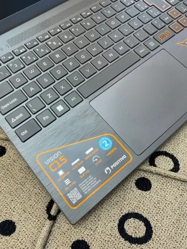 Vendo Notebook Positivo 3 meses de uso. Pra vender hoje.