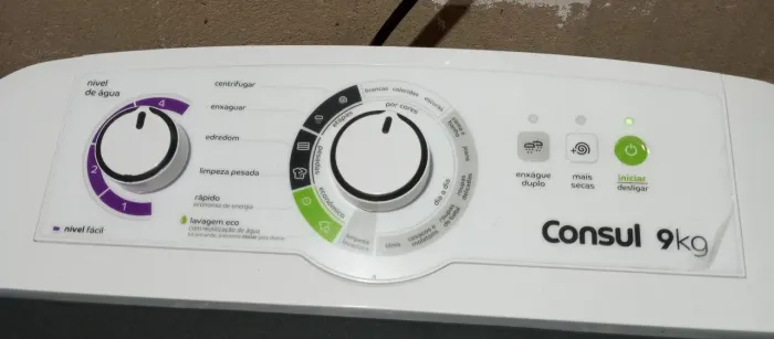 Vendo máquina de lavar consul 9 kg nunca consertada