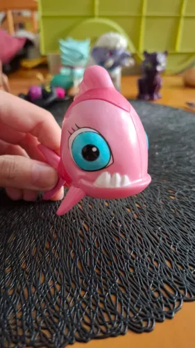 Neptuna - Secret Creepers Monster High bichinhos colecionáveis
