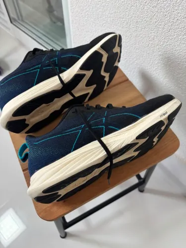 Tênis asics 41 azul marinho 