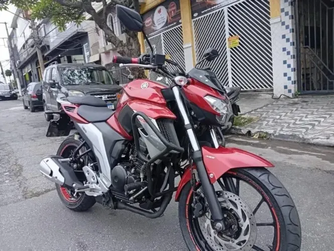 YAMAHA FZR 25 2020