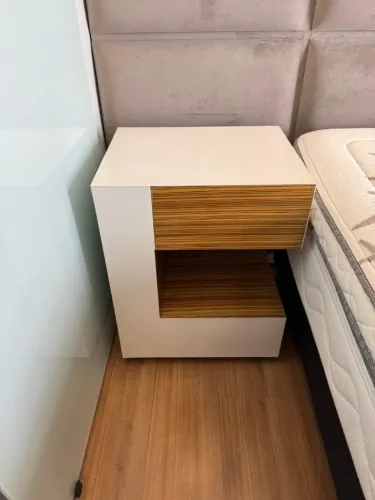 Criado mudo