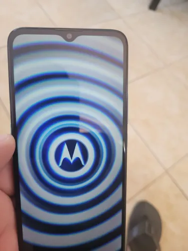 Celular moto E6