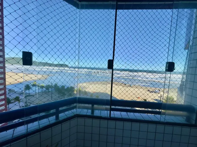 Apartamento à venda em Praia Grande com 3 dormitórios no bairro Guilhermina