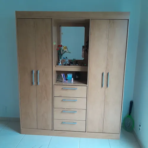 Guarda roupa 4 portas