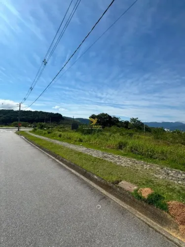 Terrenos à Venda com 1.434,21 m² no Zulma Becker Park Village - Santo Amaro da Imperatriz