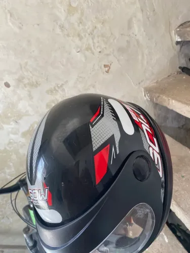 Capacete