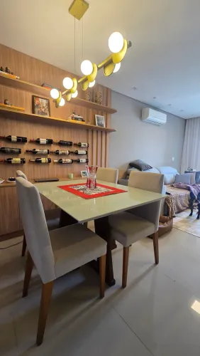 Mesa 4 lugares com cadeiras