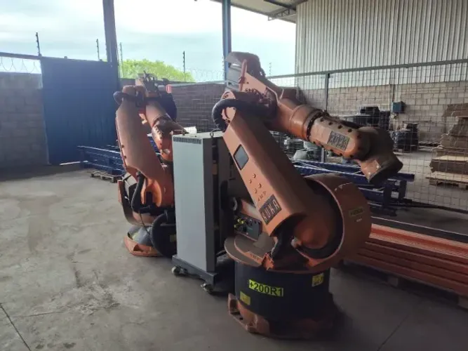 Robo Kuka VRK150