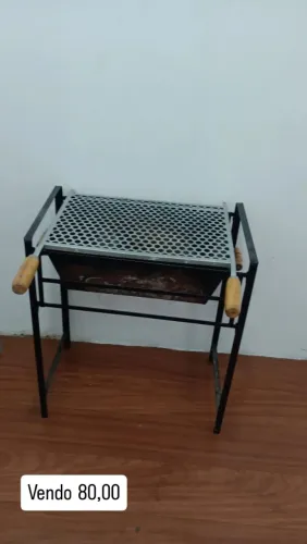 Churrasqueira desmontável