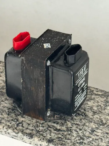 Transformador 110v/220v 