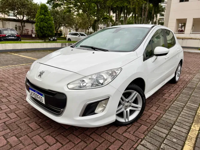 Peugeot 308 Allure 2.0 Flex 16V 5P Aut. 2013