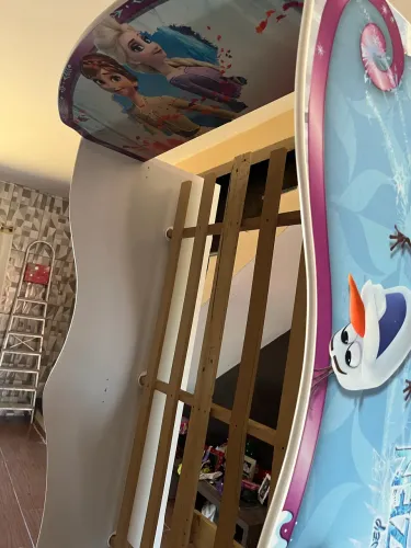 Cama infantil menina frozen usada 150 reais