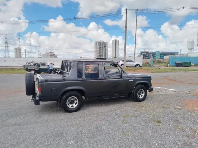 Venda D20 top 1990 cabine dupla