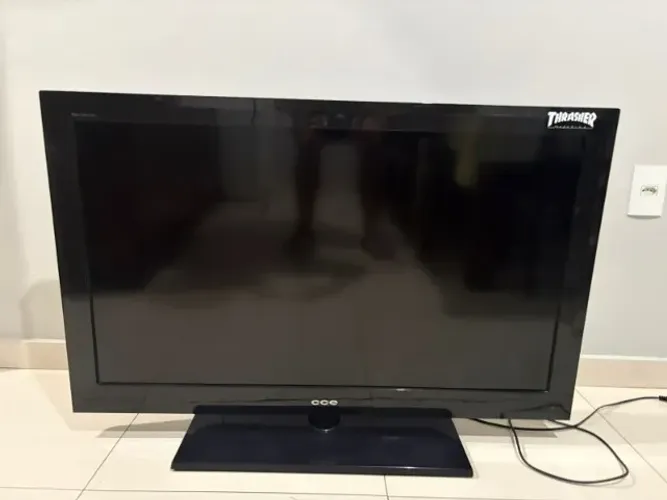 TV CCE + CHROMECAST
