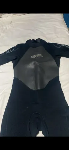 Roupa de neoprene