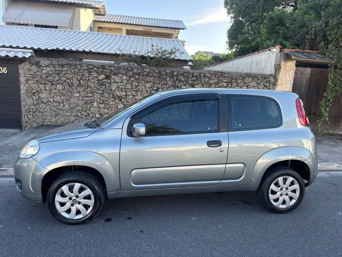 Fiat Uno Vivace Celeb. 1.0 EVO F. Flex 8V 3P 2012