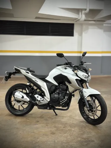 FZ25 2019