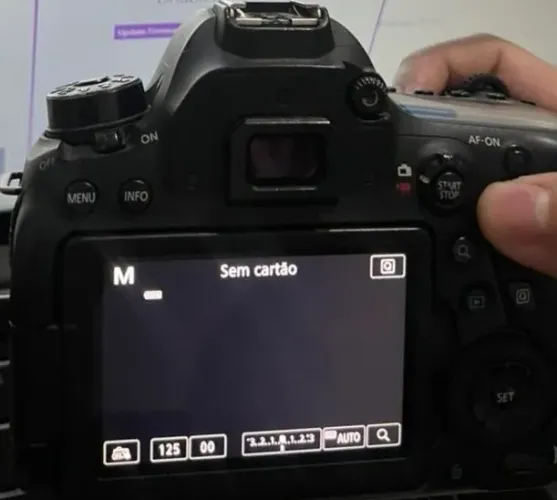 Sensor, Obturador, Tela? dentre outros da 6d mark II 2! Tenho todas essas peças