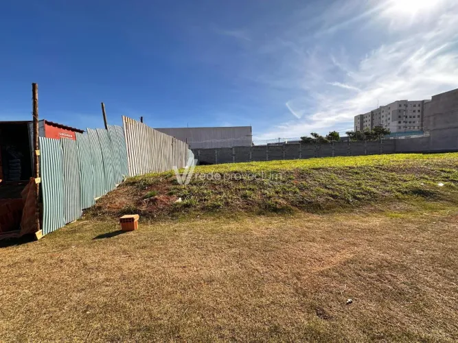 Terreno a venda no Condomínio Jardim dos Lírios em Paulínia.