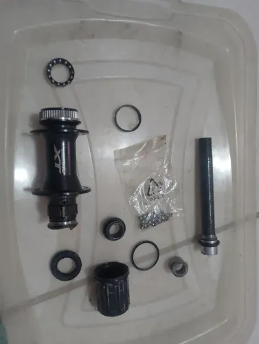 Cubo XT 12/142. P retirada de peças.