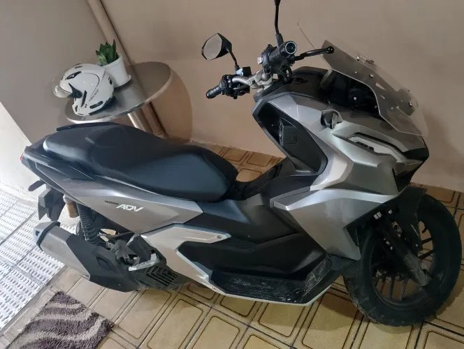 Honda Adv 160 único dono !
