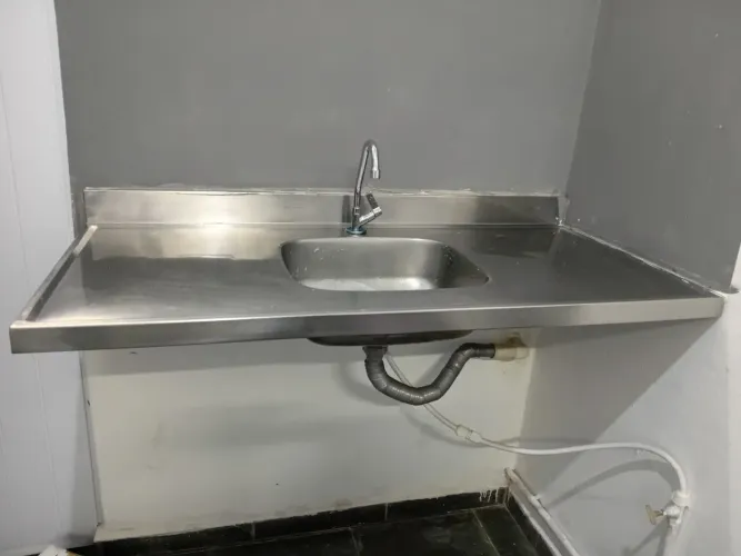 Pia inox + torneira + 02 suporte