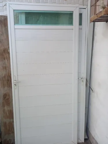 Portão de alumínio